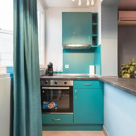 Private In The Centre Apartment *