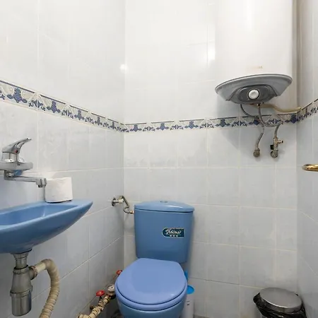Budget In The Heart Of Апартаменти